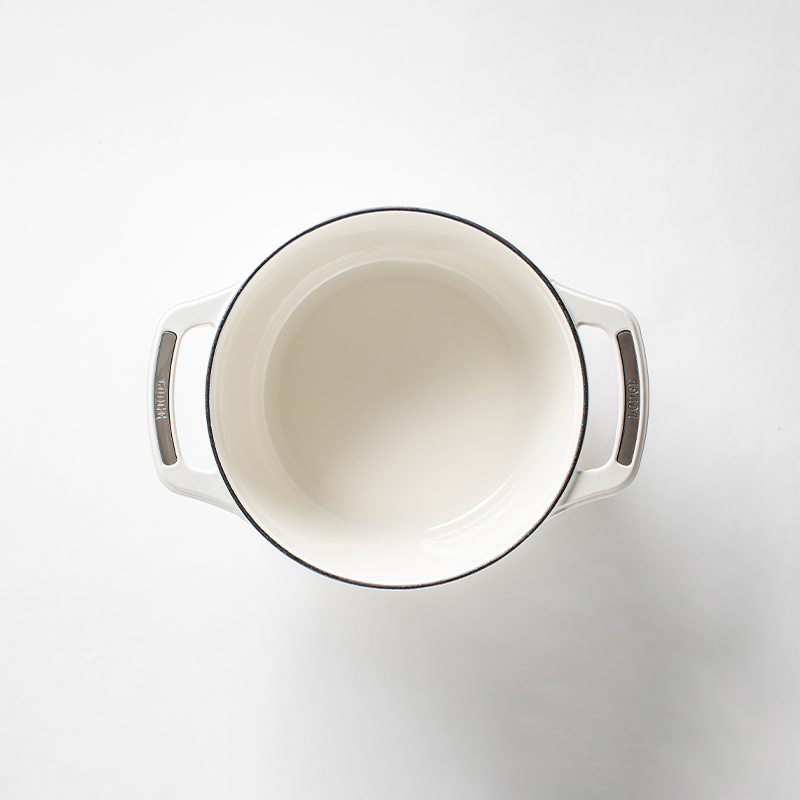 USA Enamelâ„¢ Cast Iron Dutch Oven - Image 8